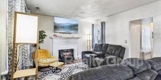 1839 Edgewood Avenue Gallery 16