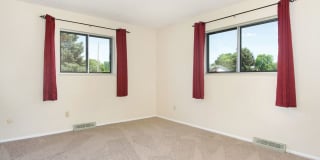 Spacious 4-Bedroom Ranch-Style Home in Windsor! Gallery 6