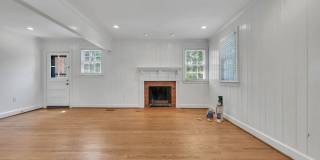 Beautifully maintained and move-in ready 4BR home with a basement Gallery 38