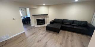 Beautiful 3 bed 2.5 bath Townhouse in Campbell with AC. This is a must see. Gallery 3