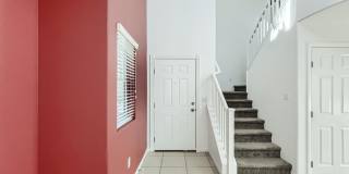 2 Story with Vaulted Ceiling and All Kitchen Appliances Gallery 7