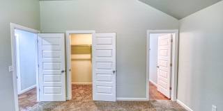 New Construction in Varenna Landing! Storm shelter and lawn care included! Gallery 16