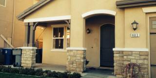 Spacious 5-Bedroom, 2.5-Bath Home for Rent in Madera Gallery 1