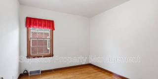 109 W 1st Ave Gallery 12