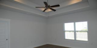 4-Bedroom Home - Community Pool Gallery 6