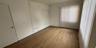 900 East Arlington Street Gallery 7