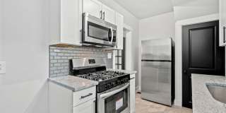SCORE 50% OFF 1ST MONTH'S RENT IF SIGNED BY JULY 24! Spectacular 3 bedroom home in Carrick available now! Gallery 17