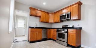 2643 EMERALD Street Gallery 7