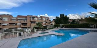 Beautiful Furnished 2 Bedroom Home on Golf Course!! Gallery 1