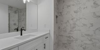 Spacious 5-Bedroom with Fenced Yard & Modern Amenities Gallery 35