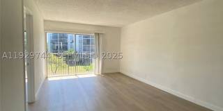 8740 N Sherman Cir Gallery 19