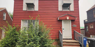 3 Bed 1 Bath Colonial Rental 3 Bed 1 Bath Colonial Rental Gallery 1