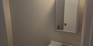 Spacious 3BR in Hartford’s Barry Square — 36 Whitmore St (3 bed / 1 bath) Gallery 3