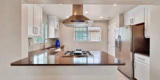 SLOAN'S LAKE: 2-BEDROOM UNIT WITH HIGH-END FINISHES Gallery 7