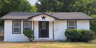 208 E First Street Gallery 1