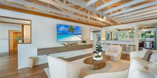 5910 N Bayshore Drive Gallery 9