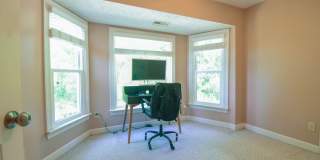 2 Weeks Free Rent~4 Bedroom 2.5 Bathroom With A Large Deck and 2 Car Garage! Near Methodist University Gallery 13