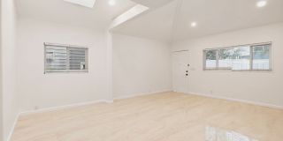 806 Navy St Gallery 6