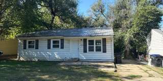 3 bed 1 Bath Huge backyard Gallery 1