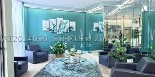900 Saint Charles Pl Gallery 5