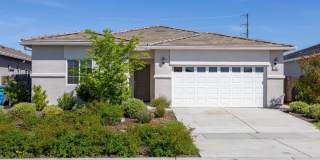 4 bedroom 2 bath Gallery 1