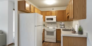 Pebblebrook Court Gallery 2