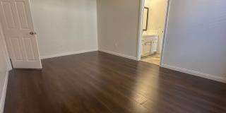 Spacious 3BD/2.5BA Home in Bakersfield's 93311 — HOA Community, Pool, Fireplace, Garage & Small Pets Welcome! Gallery 14