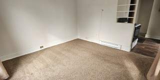 Lower one bedroom unit on east side Gallery 4