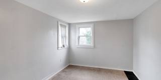 Charming 2BR Duplex in Salem Gallery 19
