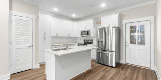 122 Date Palm Lane Gallery 1