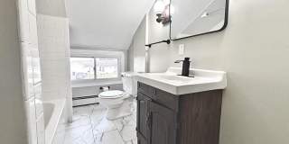289 GOLDENRIDGE Drive Gallery 6