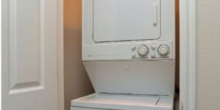 Enjoy the best of both worlds with our affordable luxury 1-bedroom apartments Gallery 43
