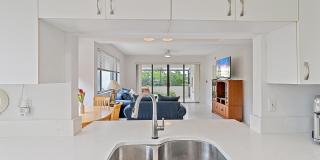811 Oak Harbour Drive Gallery 11