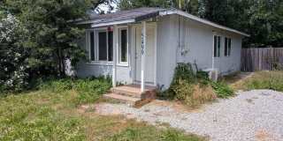 Single Family Home in Anderson off Deschutes and Balls Ferry Rd. Gallery 1
