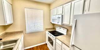 Townhome for Lease in North Austin! Gallery 7