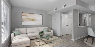 Beautiful 2 Bedroom 1.5 Bath Townhome Gallery 4