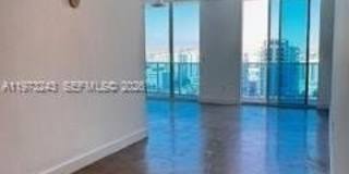 700 NE 25th St Gallery 8