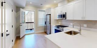 Charming 3 Bedroom-No Broker Fee Gallery 3
