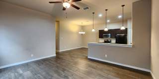 3/2/2  Located between New Braunfels & Seguin / Fridge Included /  Fenced Backyard / CISD Gallery 6
