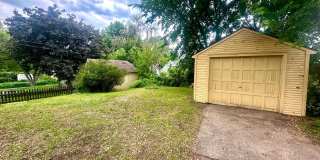 Charming 3 Bedroom Single Family Home Available Now!! Gallery 23