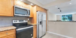 9811 N Hollybrook Lake Dr Gallery 5
