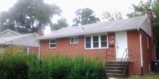 Beautiful and spacious 5 BR/2BA minutes from UMD campus Gallery 1