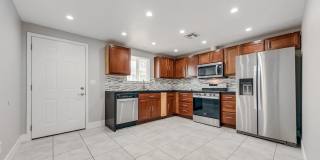 Move-In Ready Two-Bedroom with Modern Finishes & Stainless-Steel Appliances Gallery 1