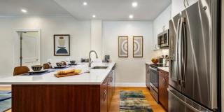 1-bedroom, 1 bathroom Luxury apartment with in unit laundry Gallery 1