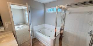 Charming 3BR Townhome in Sought-After Harrisburg Town Center Gallery 26