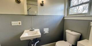 Spacious 4-Bedroom Home in North Canton – Prime Location Gallery 14