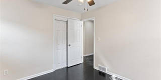 1653 London Avenue Gallery 16