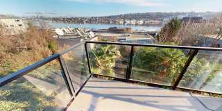 1744 Gallery 21