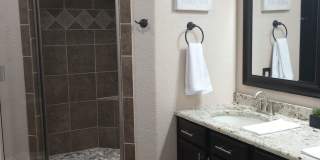 Room in 3 Bedroom Home at Arabian King Gallery 16