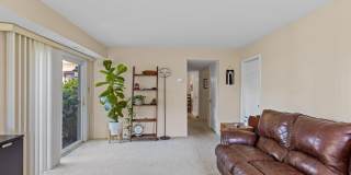 1435 CROFTON Parkway Gallery 17